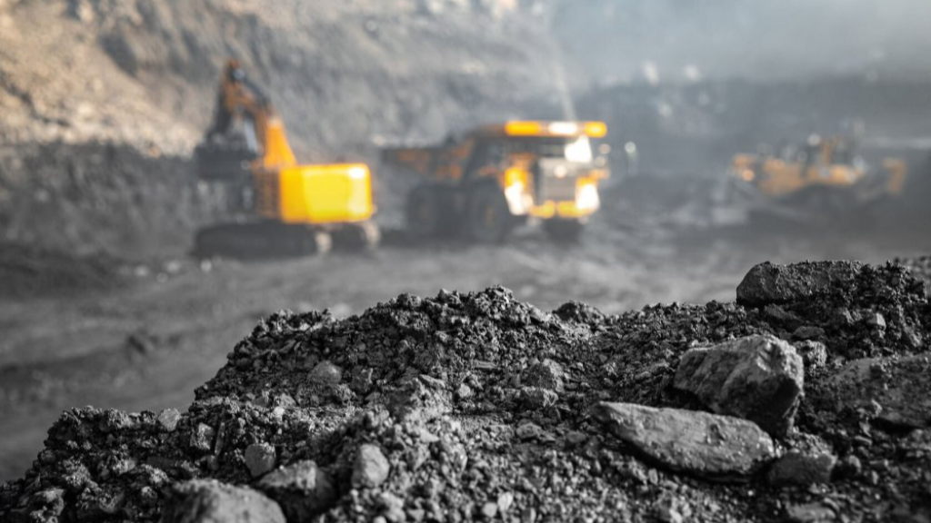 Pemerintah Kaji Pajak Ekspor Batu Bara Secara Hati-hati