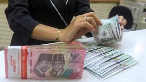 Pelemahan Rupiah Kian Tekan Sektor Manufaktur