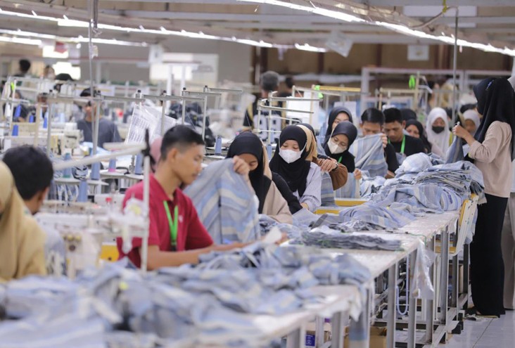 PMI Manufaktur Anjlok, Kemnaker Antisipasi PHK